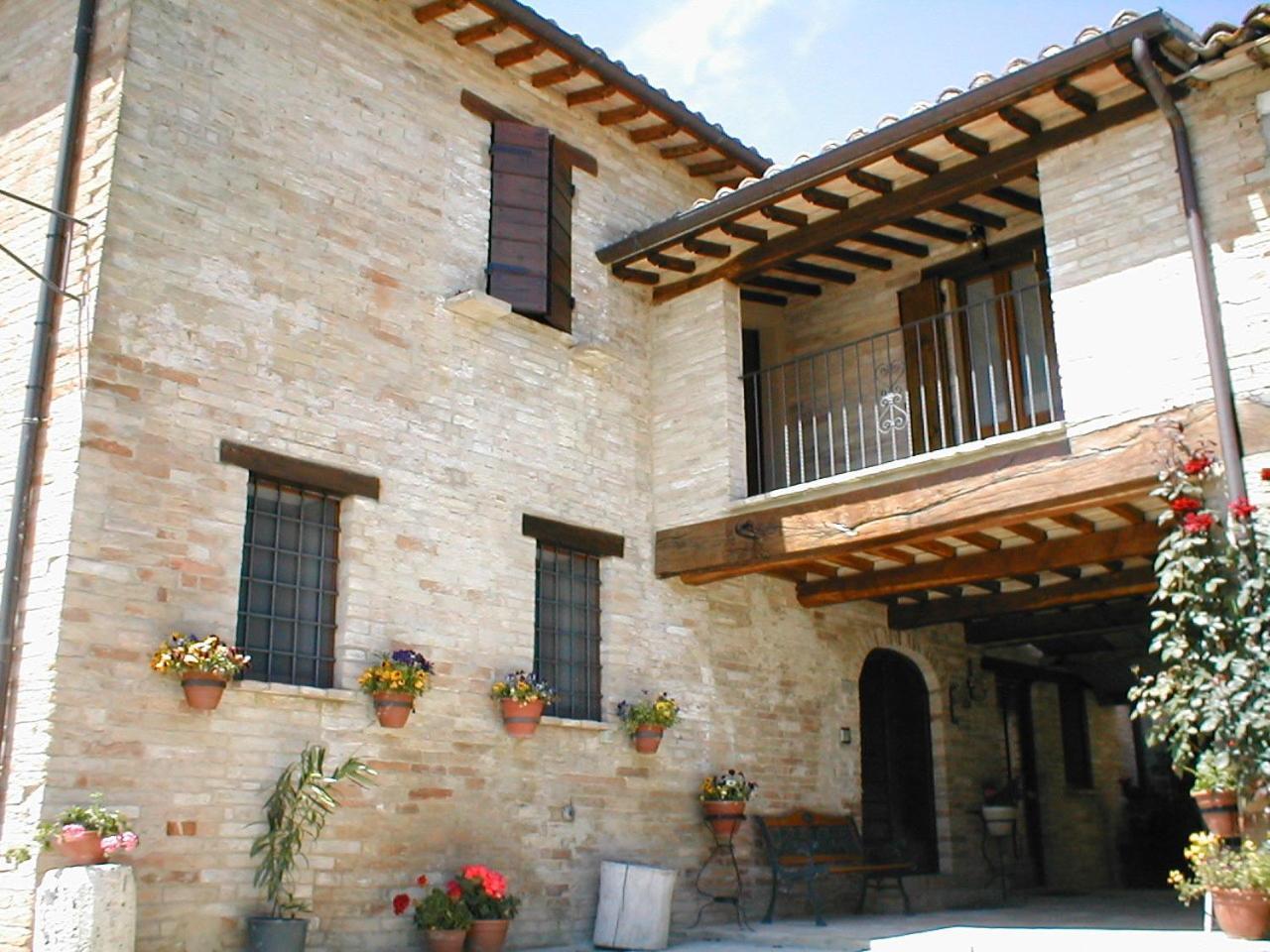 Agriturismo Il Borghetto Монтефалько Экстерьер фото