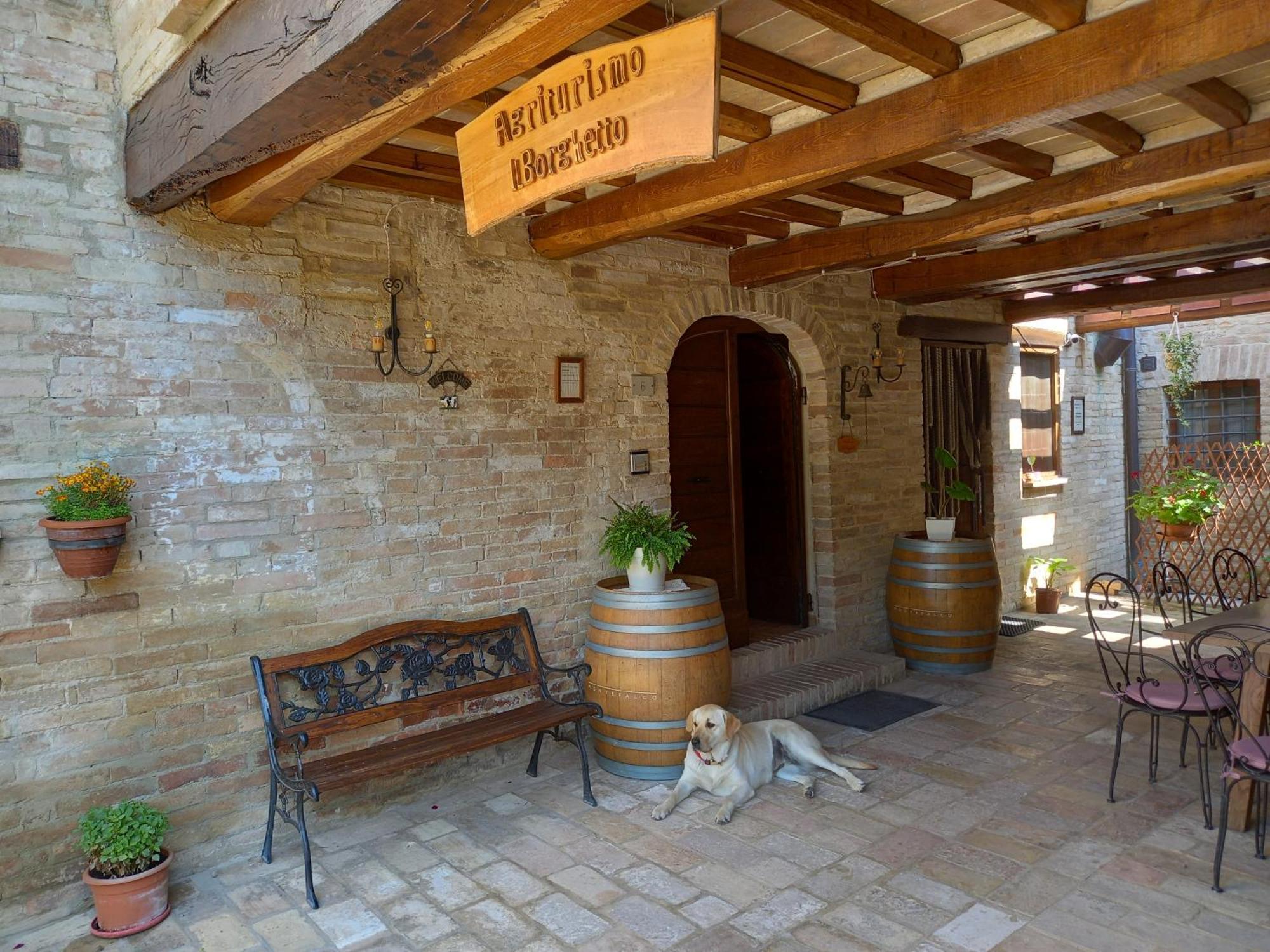 Agriturismo Il Borghetto Монтефалько Экстерьер фото