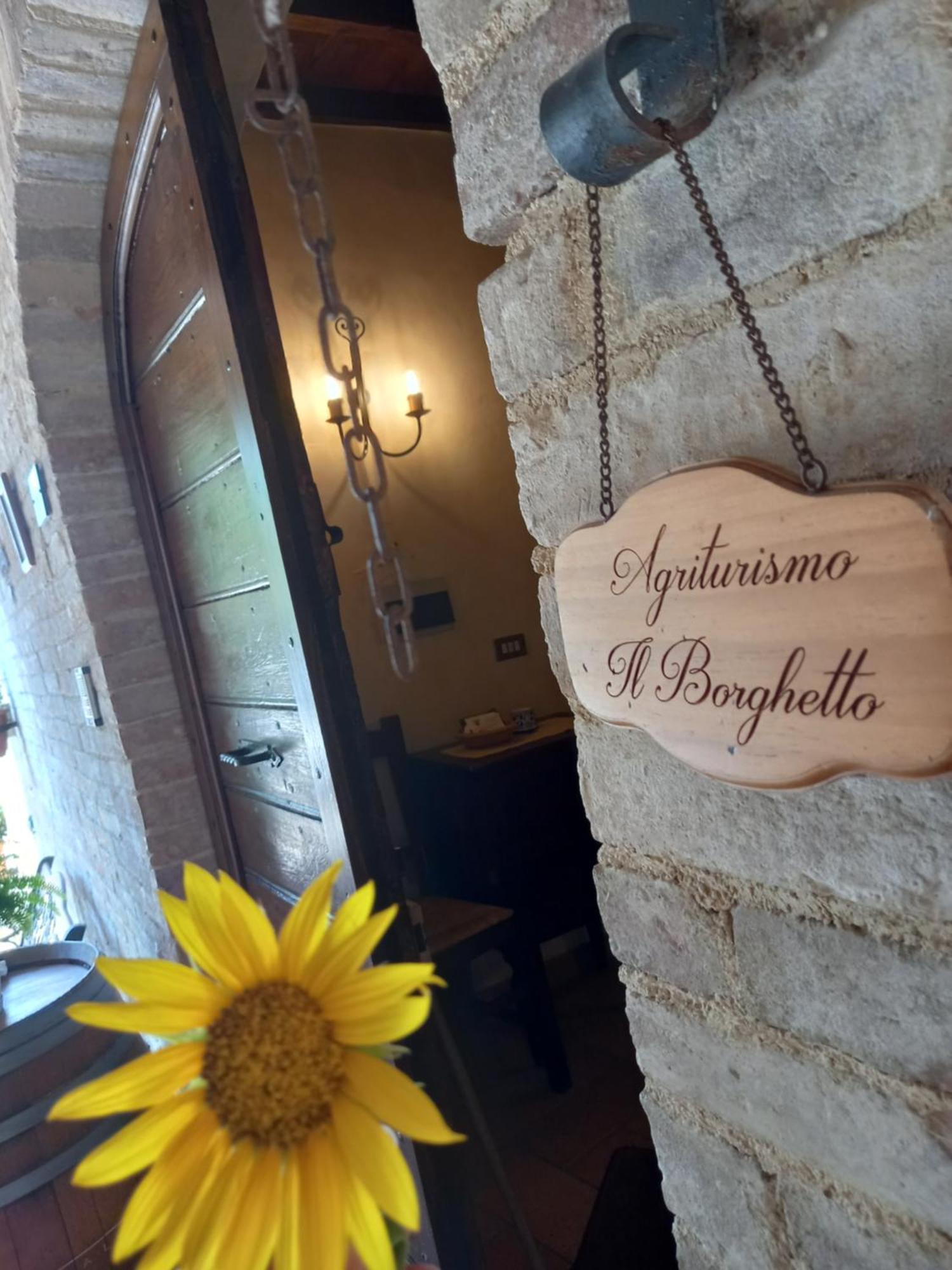 Agriturismo Il Borghetto Монтефалько Экстерьер фото