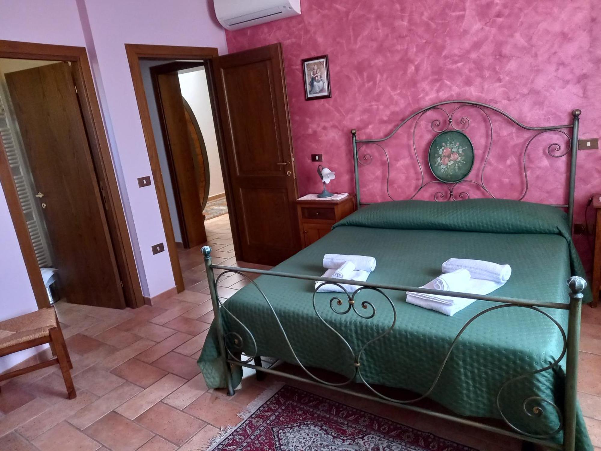 Agriturismo Il Borghetto Монтефалько Экстерьер фото